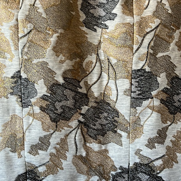 NWT BCBG MaxAzria Runway Rebekka Gray Abstract Leaf Metallic Print Midi Skirt 0 - Picture 10 of 16